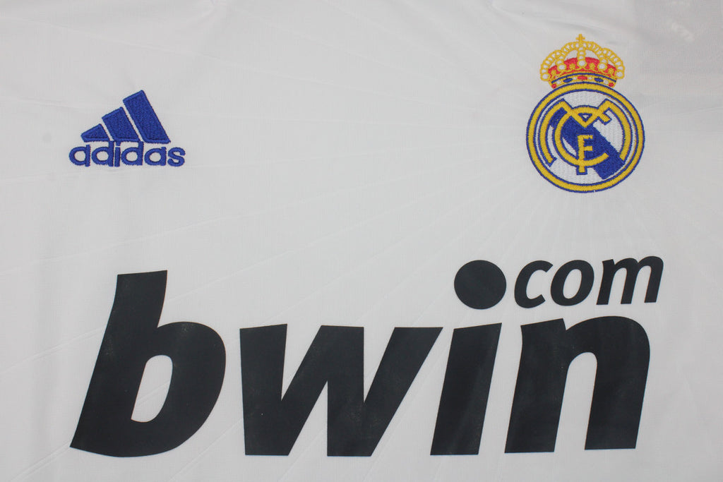 Real Madrid Local - 10/11